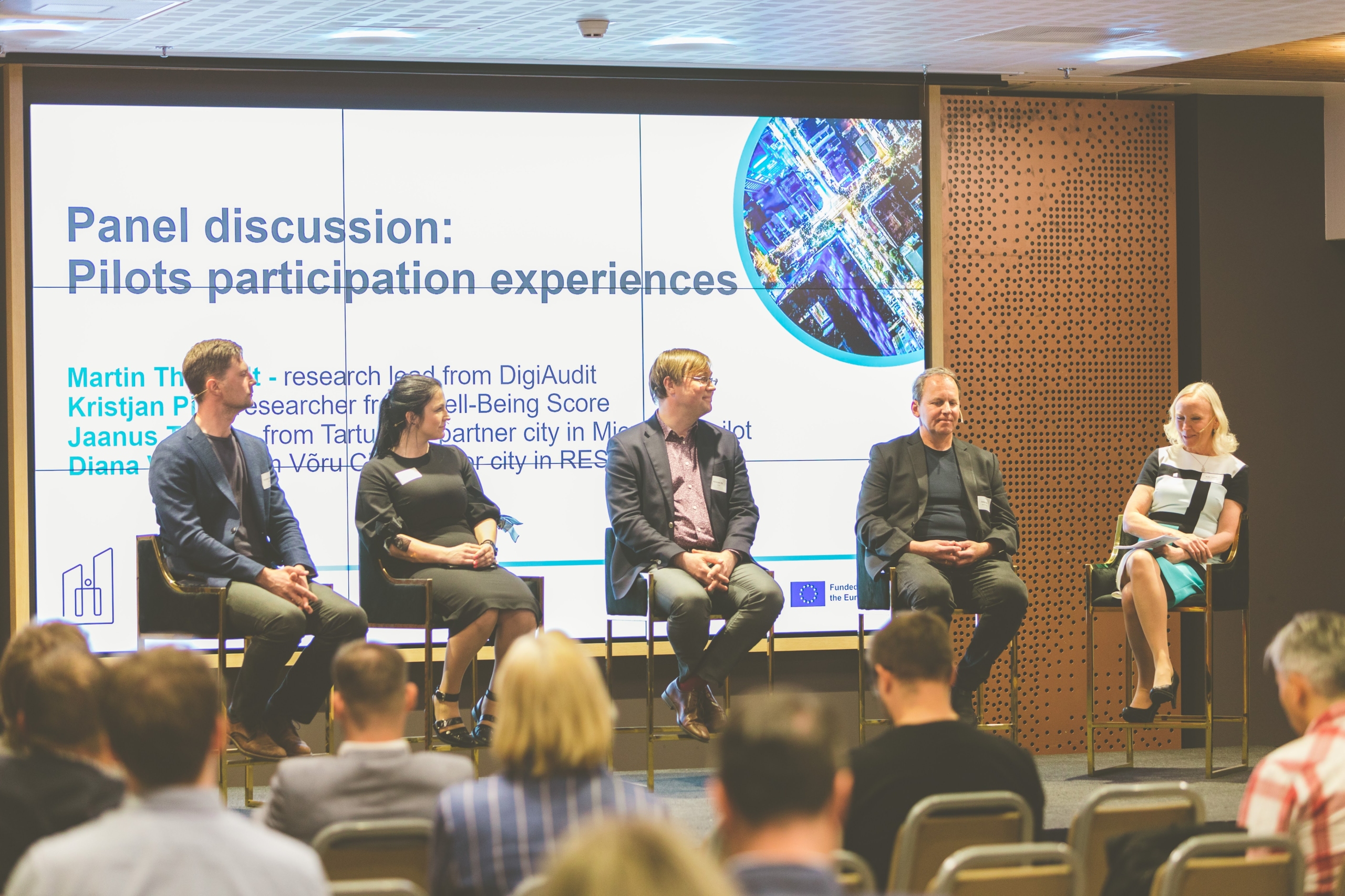 Panel discussion on pilot experiences at Smart City demo day
